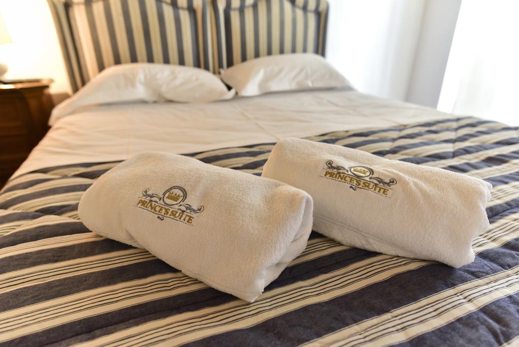 Prince'S Suite - Luxury Rooms Рим Екстер'єр фото